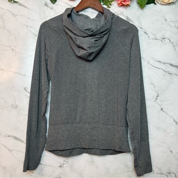 Fabletics Anna Seamless Long Sleeve Hoodie Fitted Athleisure Shirt Grey Large - Picture 6 of 13